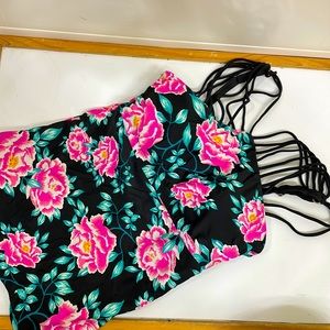 Time and Tru tankini bikini top‎ size small floral print